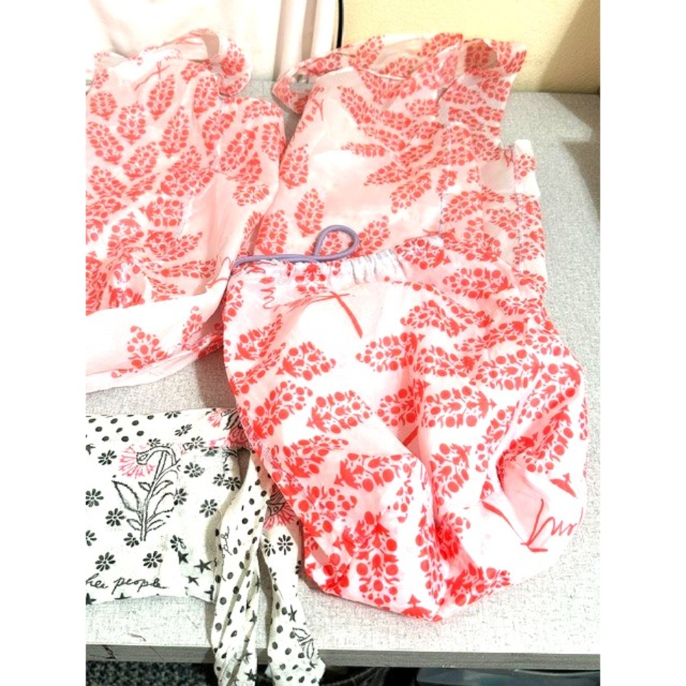 Lot of 7 Free People Large Nylon Totes and Packing Cubes NWOT - Picture 3 of 7